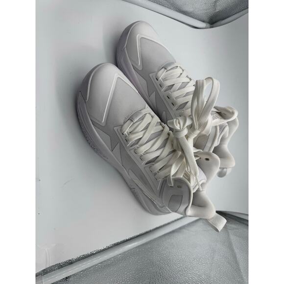 Moolah Triple Double glitch mode women's sneaker white size US7 -EU 38 NWOB - Picture 2 of 5